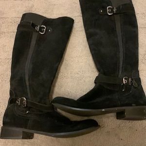 Black Suede flat boots - super cute